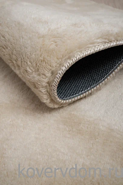 Ковер из искусственного меха Chic 1000A BEIGE_2000 Ковер из искусственного меха Chic 1000A BEIGE_2000