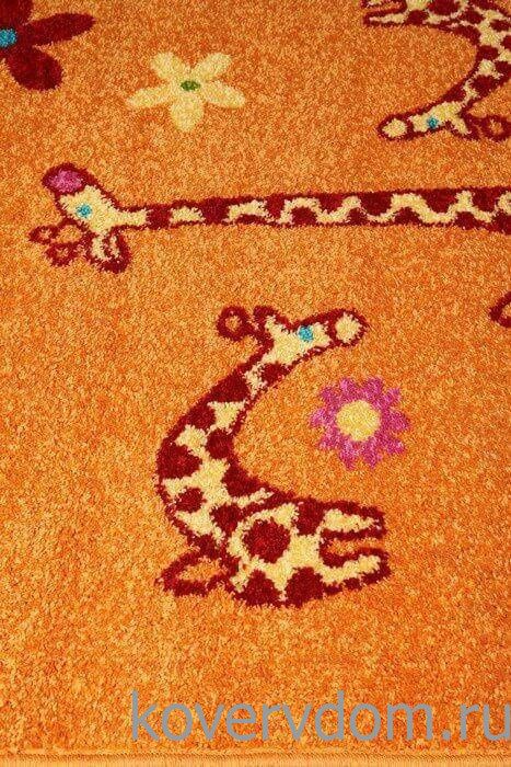 Ковер детский FUNKY-A GIRAFFE a apricot